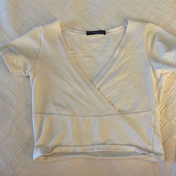 White Brandy Melville crop top - Picture 1 of 2